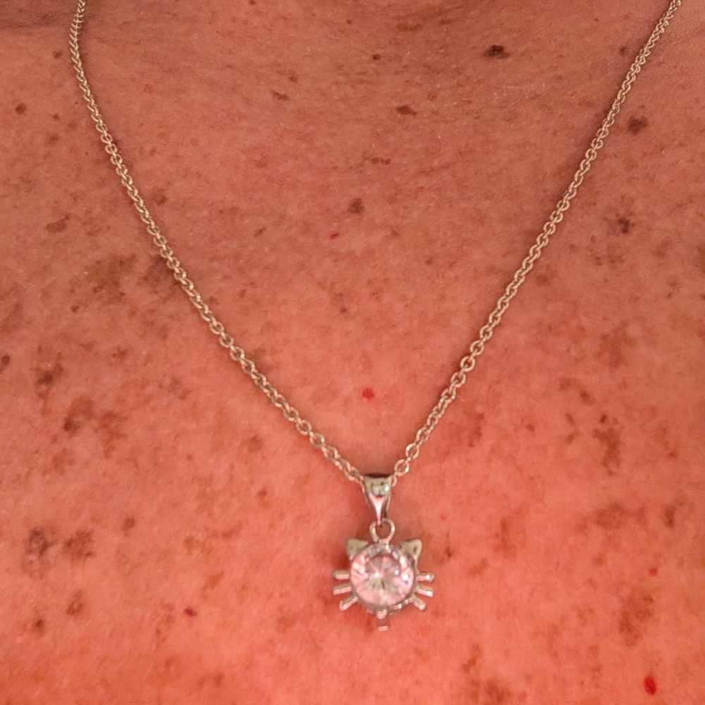 Elegant Silver Cat Pendant Necklace